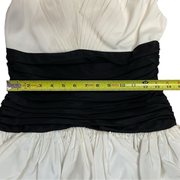 Vintage Tadashi party dress - Picture 10 of 13